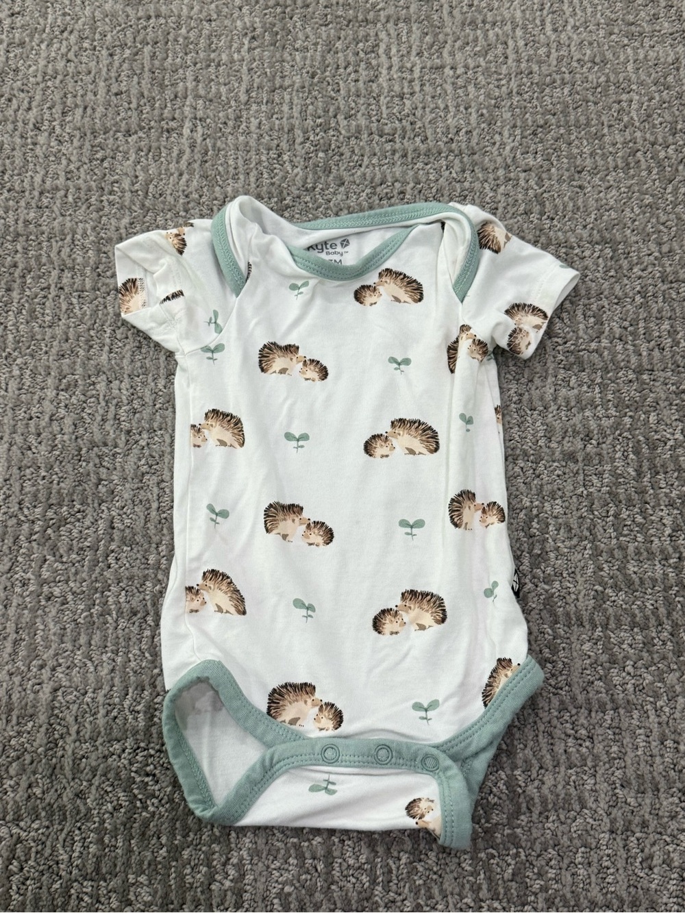 Kyte BABY White Bamboo with Hedgehog Print Onesie